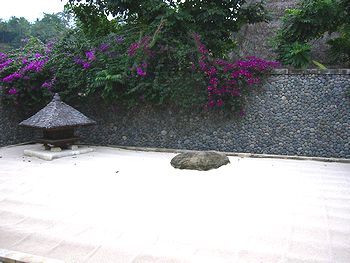 �o�����i�F/Bali-Cafe[�o���J�t�F]